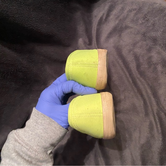 Urban Outfitters women's slip-ons. W10 - Picture 5 of 8